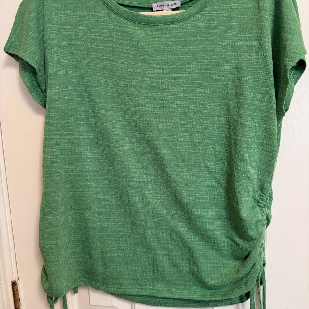 floral & ivy Green Short-Sleeve Drawstring Tee